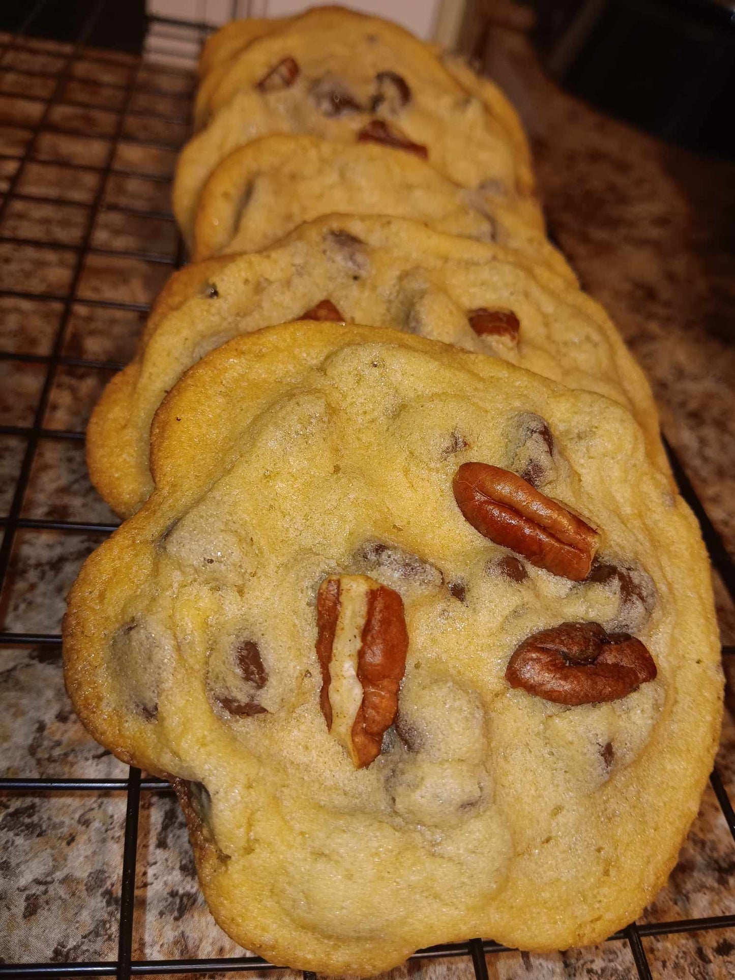 12 CHOCOLATE CHIP PECAN COOKIES