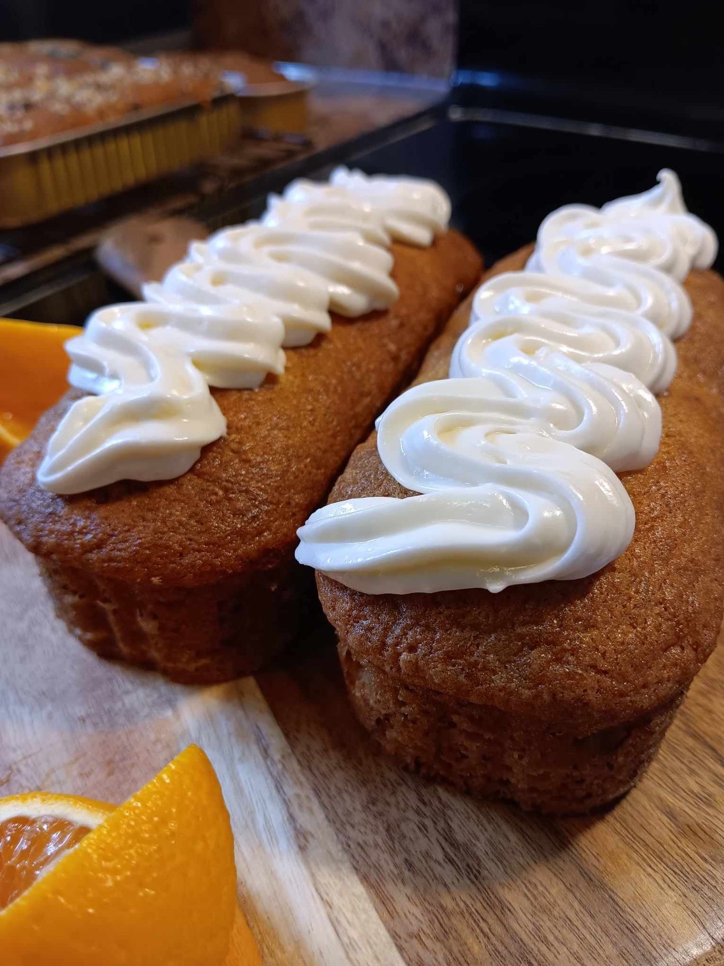 (MINI) CHOCOLATE CHIP LOAF WITH FROSTING